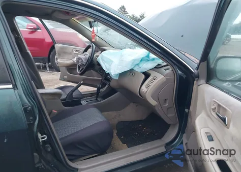 1998 Honda Accord Lx z USA, uszkodzony, nr VIN 1HGCG5641WA064603